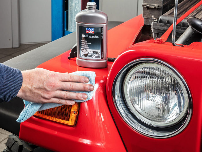 1422 Anwendung Hartwachs Fahrzeugpflege 2